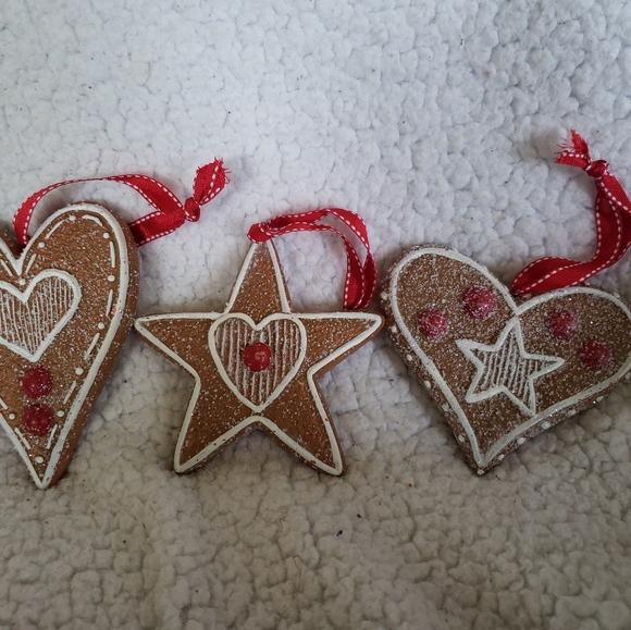 3 Christmas Ornaments Hearts & A Star - Picture 3 of 5